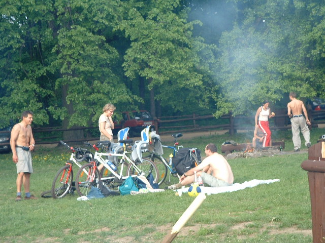 Atmosfera jest coraz bardziej piknikowa...